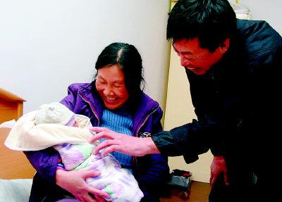 「親家母，我孫子怎麼跟你們家姓的？」「你兒子是入贅的啊」