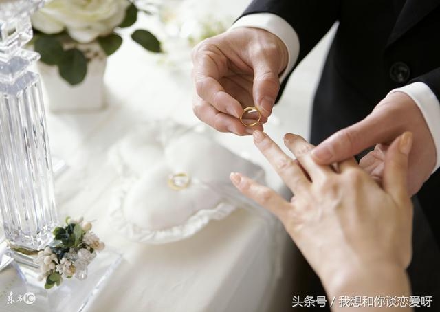 母親上來和我們同住，一天回家看見妻子躺倒在地，我怒趕我媽走