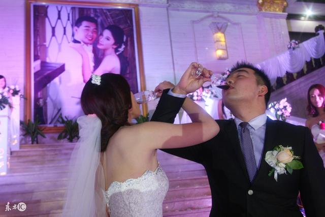 去城裡給小叔子辦婚事，聽到弟媳和她父母的對話，我寒心回家