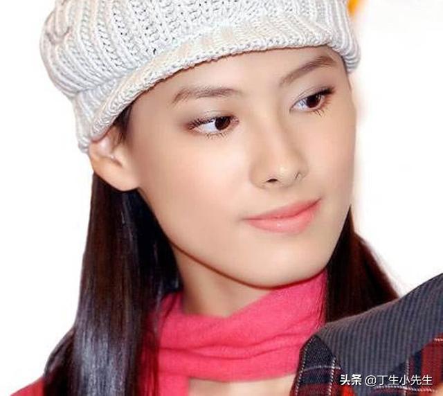 女星為嫁入豪門，偷吃排卵藥生兒子，現在豪門夢碎31歲老成41歲！