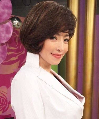 54歲李芳雯近照曝光，為撇「惡婆婆」居住北京，淚訴：友孕時曾吞53顆自殺，再也不相信男人！ 