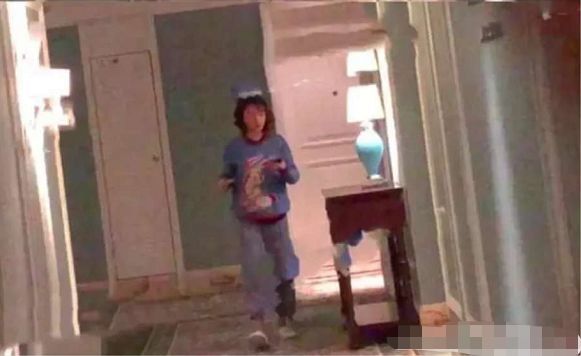 褲子都換了？張丹峰和經紀人畢瀅再度共處一室！