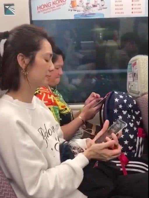 知情人曝洪欣近況：財產被畢瀅轉移，和兒子租房住靠借錢度日