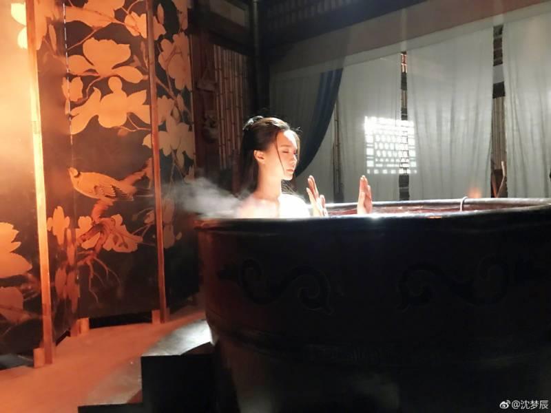 明星拍戲下半身不能看，一個比一個奇葩，原來我們都被騙了