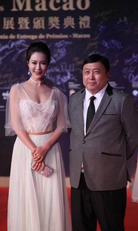 王晶電視劇《好萊塢有個大老千》捧愛女王子涵為「晶女郎」- 歷代「晶女郎」盤點！