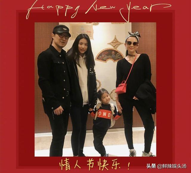 章子怡曬和3歲女兒同框照，跪地爭吃棉花糖，汪峰轉發盡顯甜蜜！