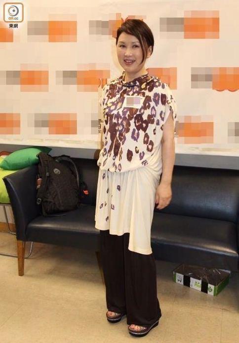 55歲陳秀雯帶兒還夫債十年，跟親妹反目，8年後近照曝光已離婚不做賢妻，網友：早該如此！