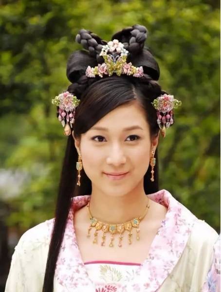 TVB又一位花旦出走！細數近年離巢4美花旦