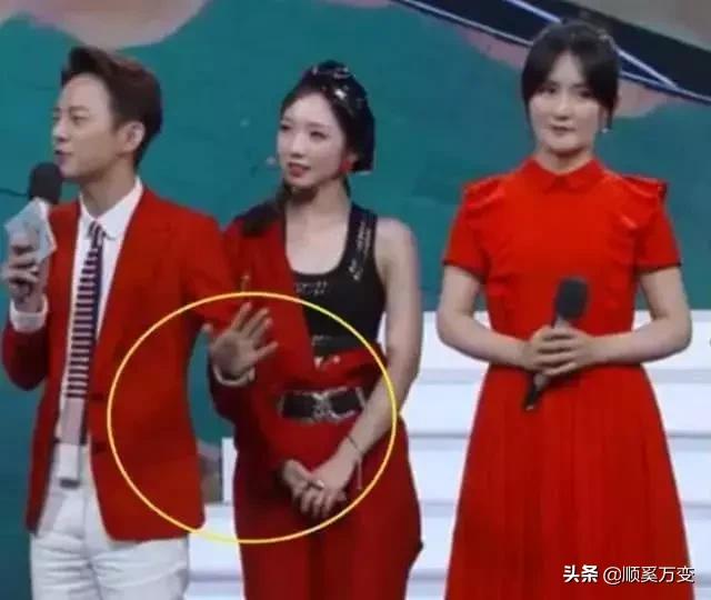 明星那些罕見的「錯位照」， 簡直神角度！保證讓你看完笑得肚子疼！ 