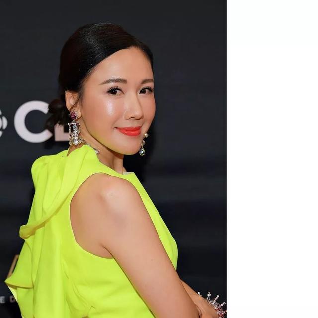 她被TVB官網除名，承認離巢 《法證先鋒IV》成告別作!