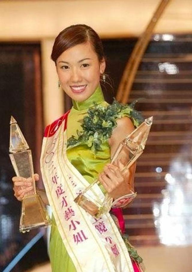 她被TVB官網除名，承認離巢 《法證先鋒IV》成告別作!