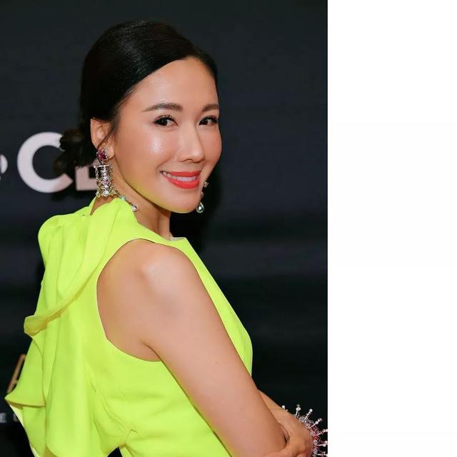 她被TVB官網除名，承認離巢 《法證先鋒IV》成告別作!