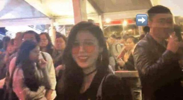 吳佩慈放棄豪門夢？重回娛樂圈開工，盛裝出席活動美到爆!