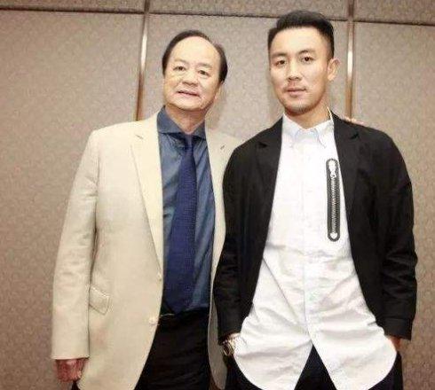 繼馬德鍾兒子出道後，王敏德兒子也要出道，但他的顏值卻不如爸爸！