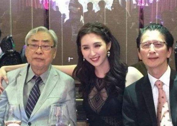 曾是體操冠軍，27歲為家還債與81歲富豪在一起，還清立馬分手！