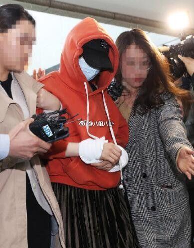 睡覺被偷注射冰毒！黃荷娜供出線上藝人，韓警：將徹查其朋友圈