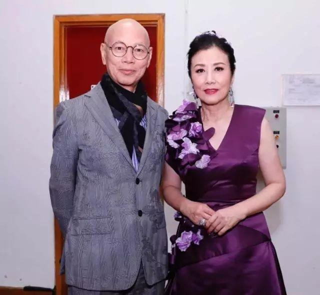 兩夫婦曾先後患癌痊癒！72歲TVB阿姐直言心痛老公羅家英再病倒~~~