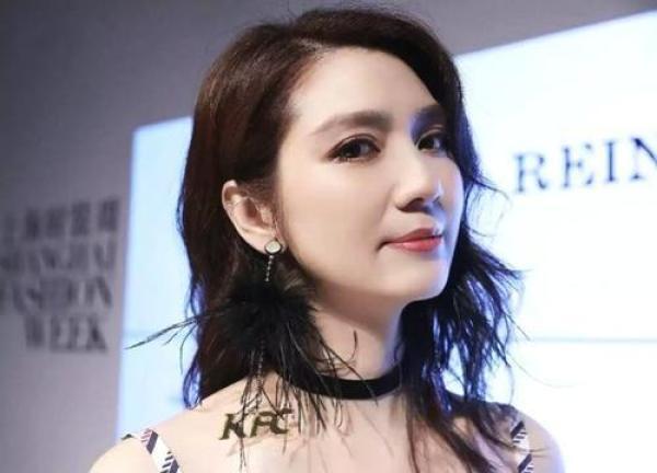 換成短髮的洪欣，少女感瞬間消失，網友卻說：以後留短髮吧！