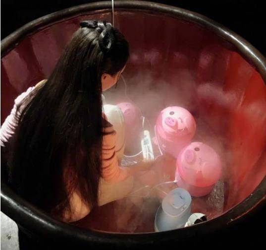演員拍戲時的下半身是什麼狀態？看了不要笑～