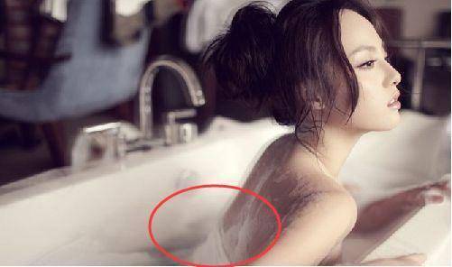 演員拍戲時的下半身是什麼狀態？看了不要笑～
