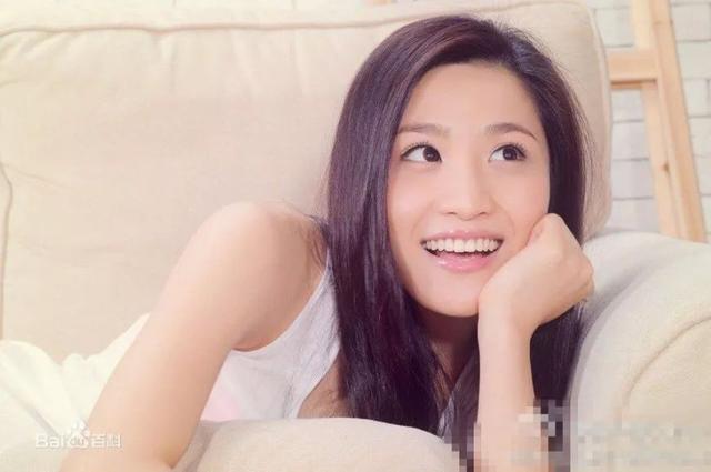前TVB女藝人林芊妤回馬補辦婚禮！一家三口好Sweet！