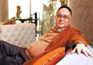 83歲的他被稱「香港頭號玩家」，現立下遺囑，要給上萬女友分家產