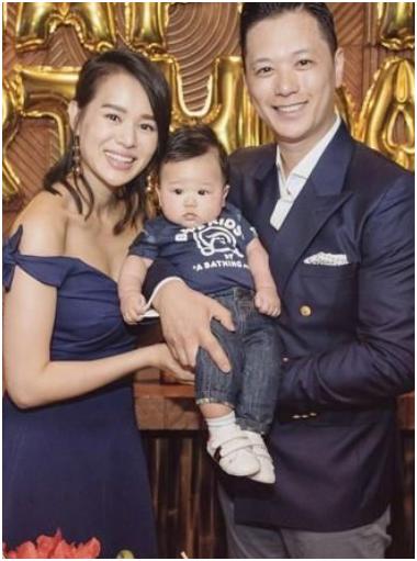 胡杏兒二胎孕照流出，身材走樣卻很有孕味，幸福一家讓人羨慕!