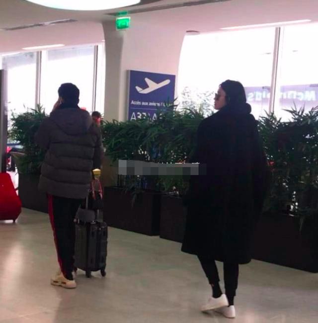 超醒目！何猷君正式帶女友見家長，奚夢瑤對賭王四太不斷獻殷勤！