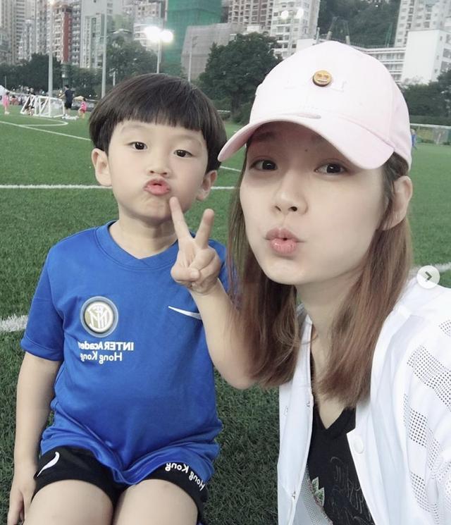 離婚後如獲新生，37歲呂慧儀大曬螞蟻腰，90後都被她比下去了！