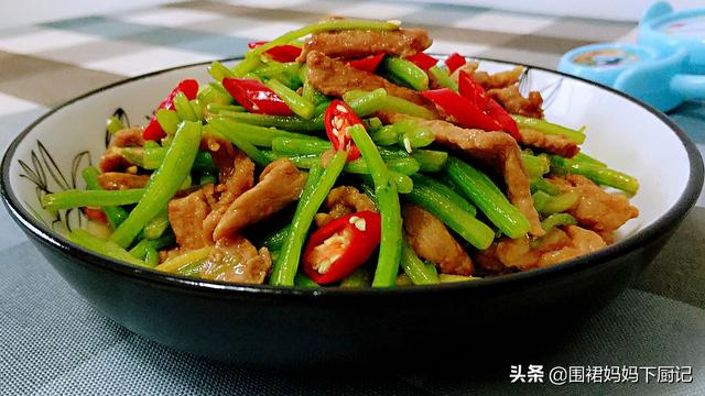 晚上吃啥？推薦10道家常小炒，葷素搭配、營養好吃，關鍵是省事