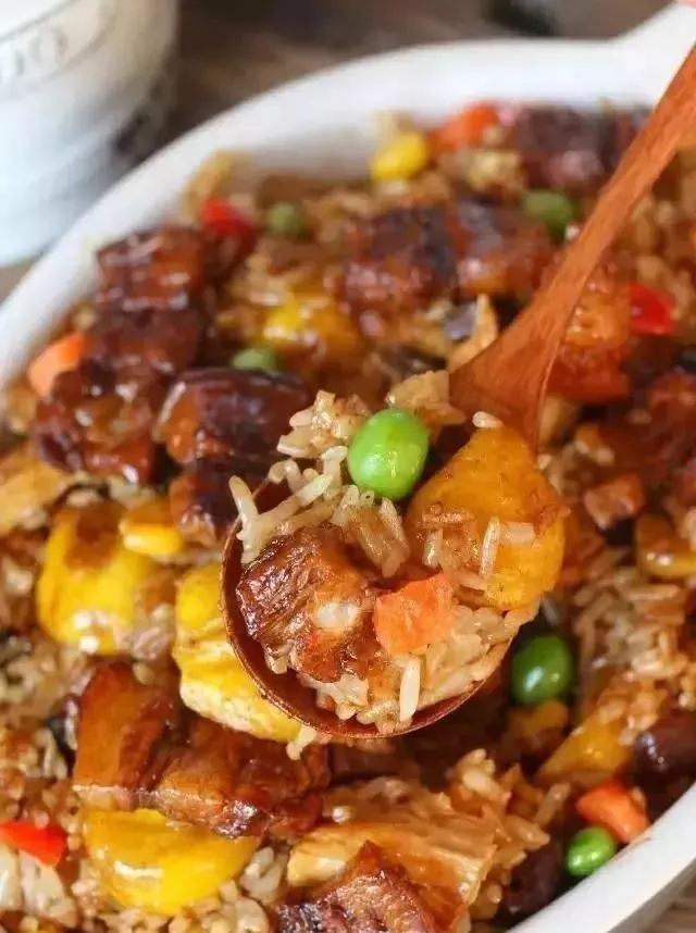香氣撲鼻的排骨板栗燜飯，一個電飯鍋就搞定！