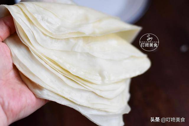 春卷皮不用買了，在家10分鐘能做100張，張張透明薄如紙，超簡單