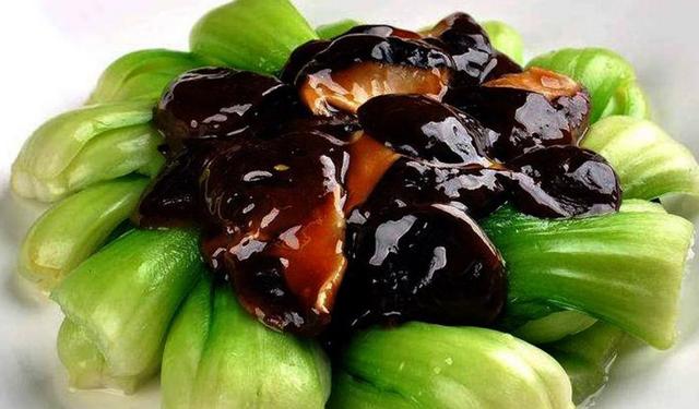 香菇別再做配料了，試試這5種家常菜的做法，好吃又健康