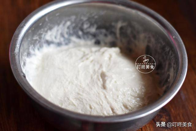 春卷皮別再買了，2分鐘教你在家做，又薄又韌，10秒烙一張