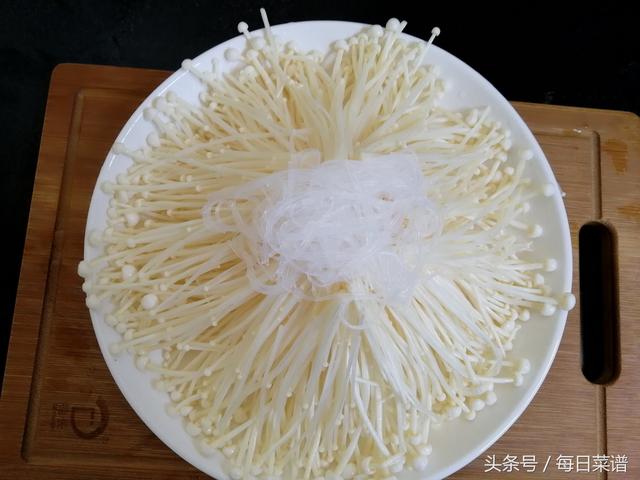一把金針菇，一把粉絲，不炒不煮，不涼拌，營養美味，做法超簡單