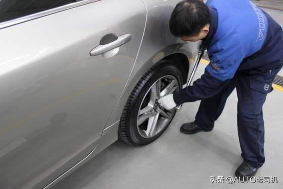 [勁爆】被逼哭的奔馳女車主事件 汽車三包合理嗎？遇到這樣的事該怎麼做