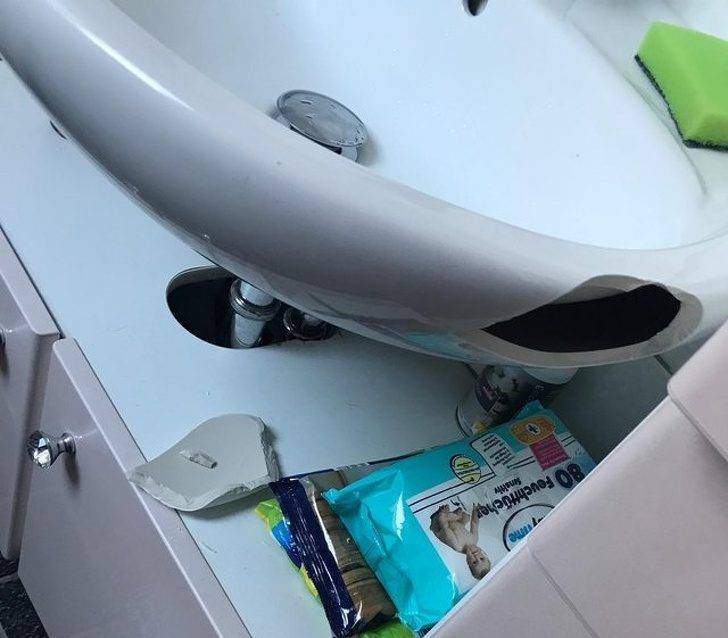 今天就整理了17個「被衰神附身」的超級倒楣鬼，看完心情就會好很多惹。~~