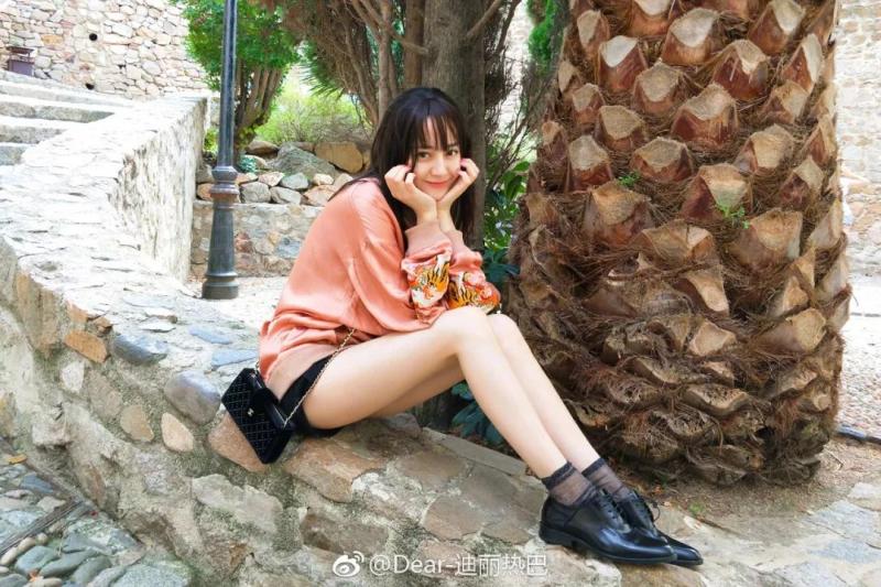 日網友激讚台灣女生美腿「世界第一」，鄉民：「而且最敢」！
