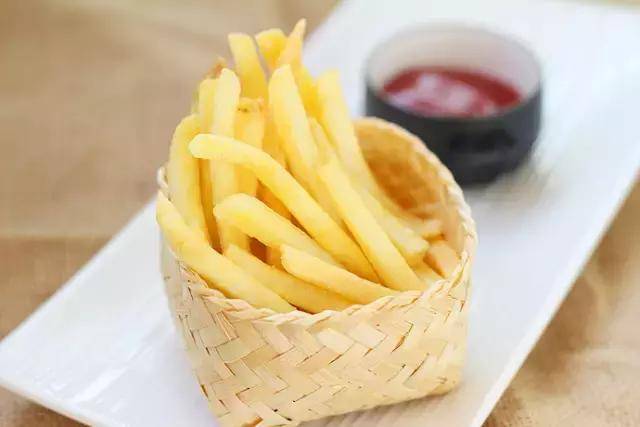 10種「最易致胖的食物」和「10種最易致瘦的食物」，第一個我們就吃錯了