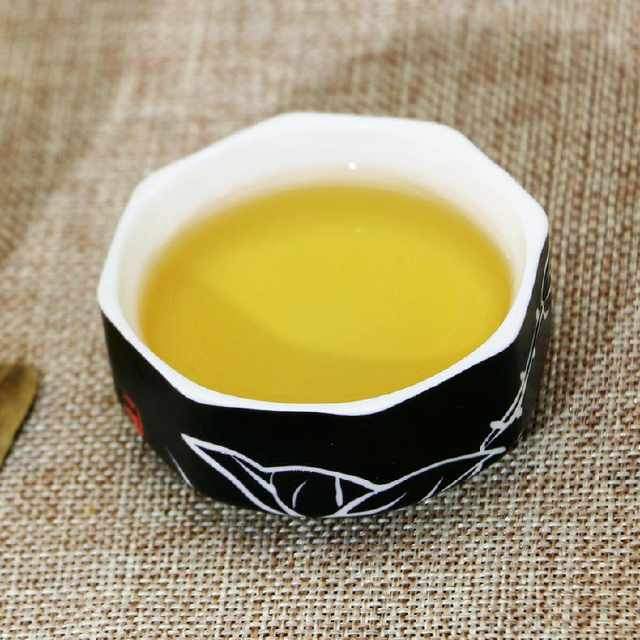 減肥不要節食，每天喝一杯「刮油水」，腹部脂肪悄悄不見了！