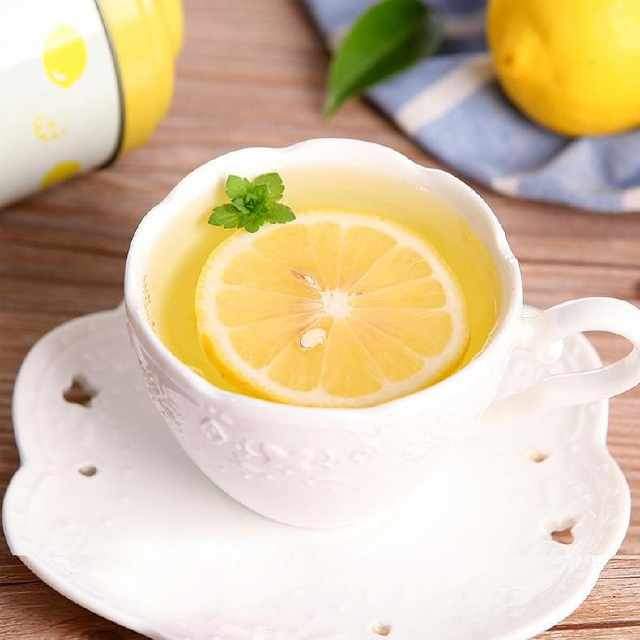 減肥不要節食，每天喝一杯「刮油水」，腹部脂肪悄悄不見了！