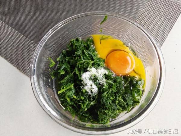 經前和經期小腹脹痛，這兩款活血化瘀食療菜譜或許能幫到你！