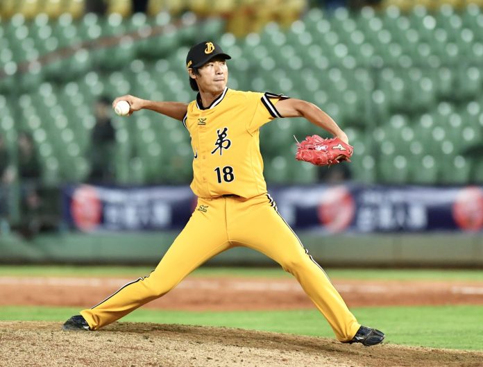 讓官大元代跑 伯納笑稱:至少贏陳江和100碼(含影片)