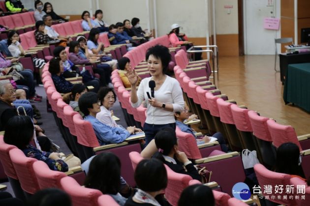 毒物專家遺孀回嘉辦講座 譚敦慈分享如何輕鬆自在無毒過生活