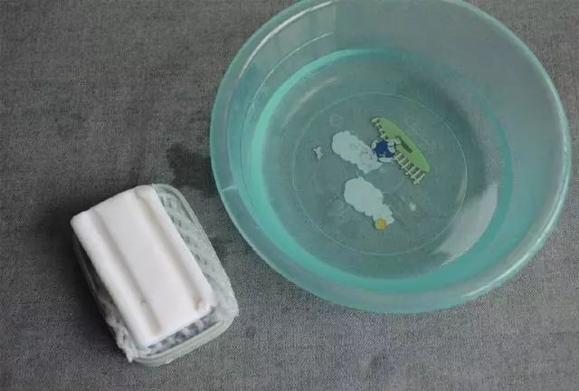 「水果網套」我再也不扔了！沒想到還有這「5個大妙用」家家戶戶都需要，省錢又實用 