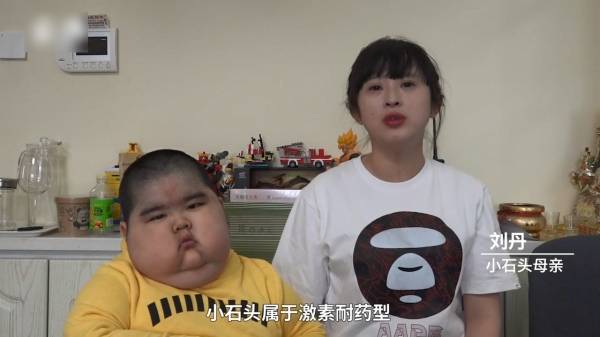 6歲小胖弟「不上學開直播」被罵斂財　爸媽曝心酸原因 ，百萬網友淚崩：太勇敢了！