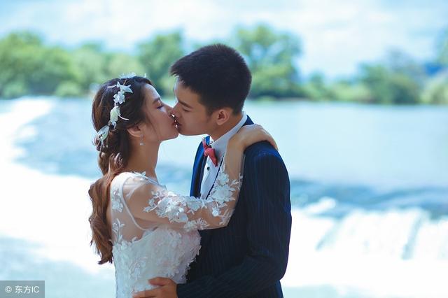 別說了，離婚吧，我和你結婚不是為了讓自己吃苦，讓你妹妹享福的