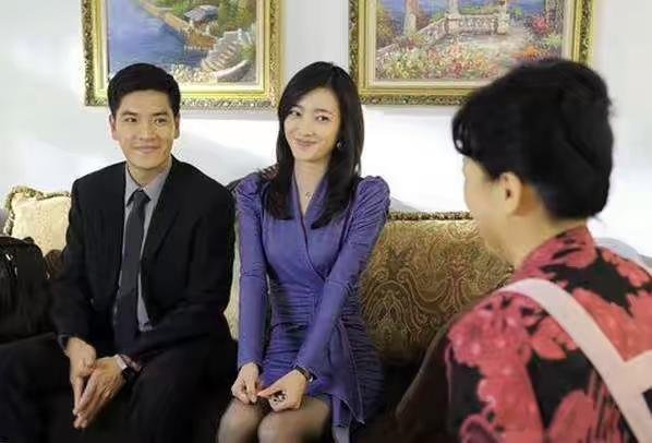 母親進城送香腸，女婿沒在家，住了三天，打開衣櫃母親如遭雷擊
