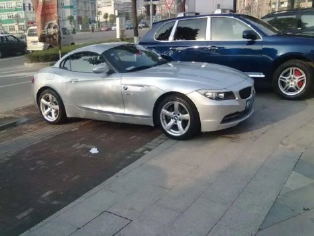 弟弟買房妻子給三千，小舅子買車妻子卻拿三萬，聽完解釋丈夫哽咽
