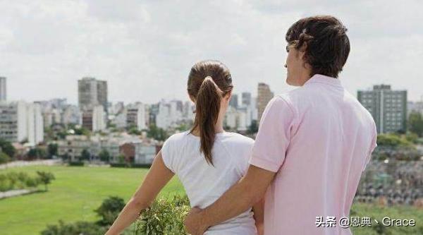 結婚兩天婆婆住進醫院，女子拿彩禮錢交手術費，知道餘額呆住了！